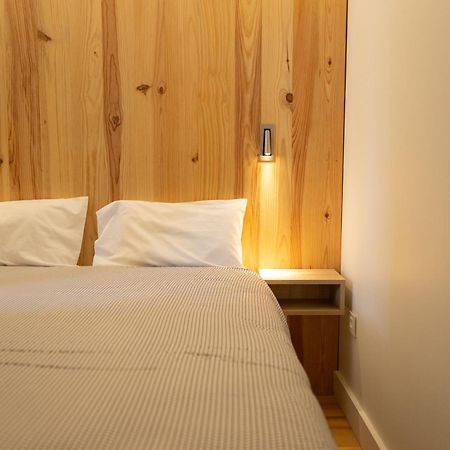 Le Bercail Bed & Breakfast Lacaze ภายนอก รูปภาพ